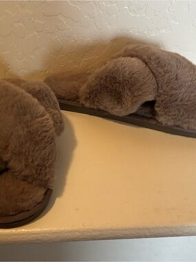 Slippers